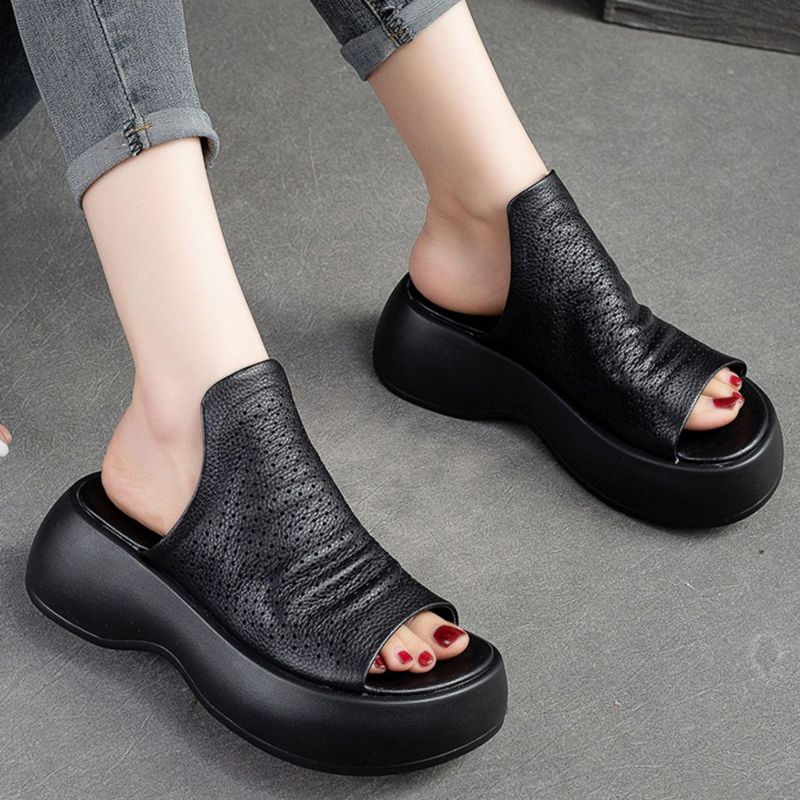 Women’s Breathable Hollow-Out Leather Slippers