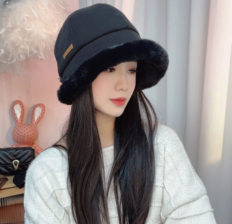 Best Gift for Her - Women's Fashion Coldproof Padded Faux Fur Trimmed Fisherman Hat