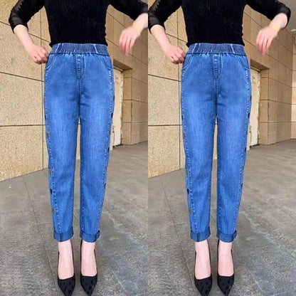 🔥Hot Sale🔥Women's High-Elasticity Heart Pattern Embroidered Jeans